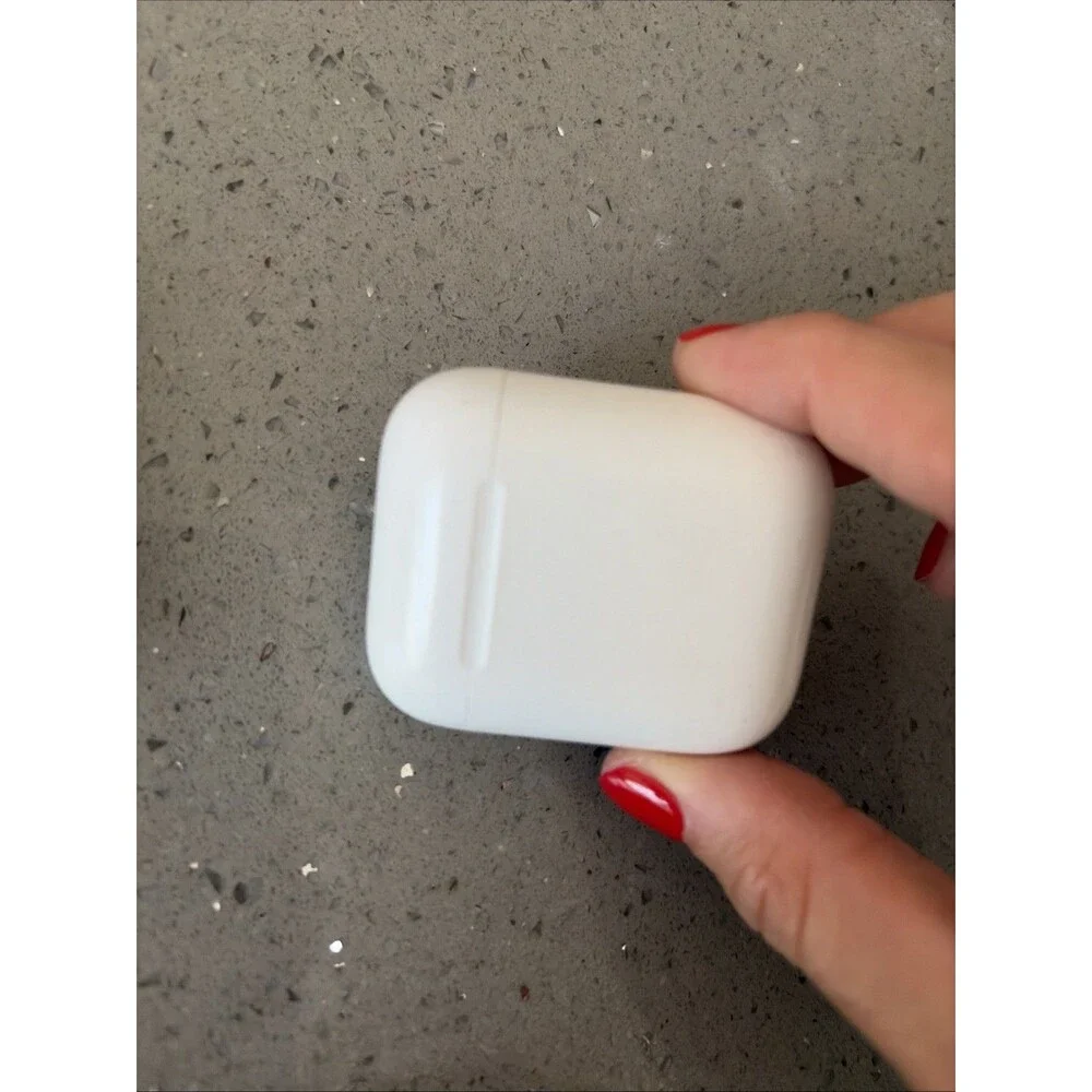 Apple AirPods 1st Gen Charging Case Only A1602 Lightning  - untested / parts